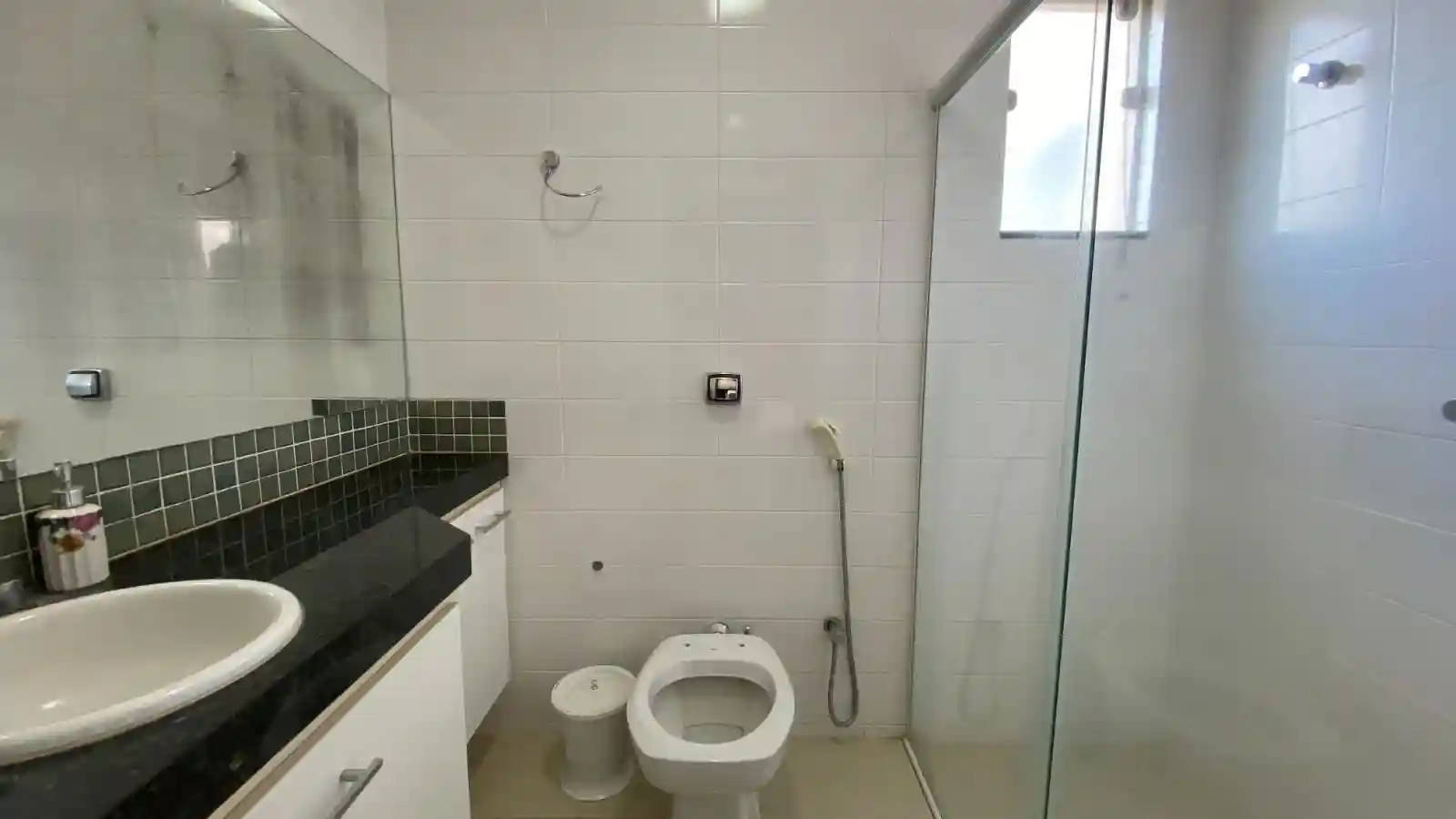 Casa de Condomínio com 4 quartos à venda, 300m² — foto 15 de 18