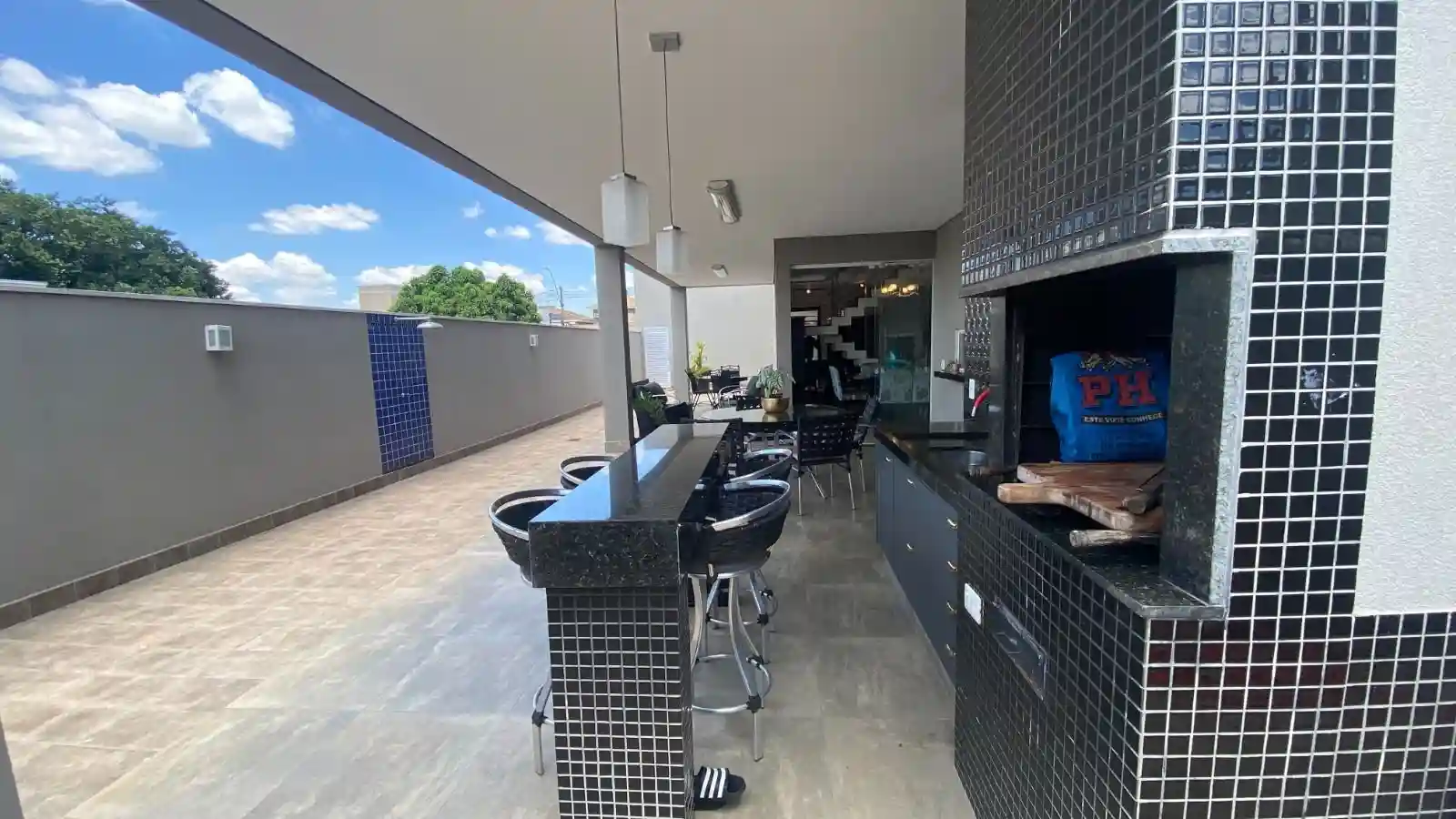 Casa de Condomínio com 4 quartos à venda, 300m² — foto 7 de 18