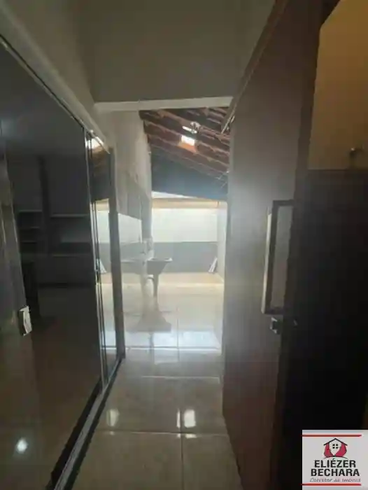 Casa à venda — foto 8 de 23