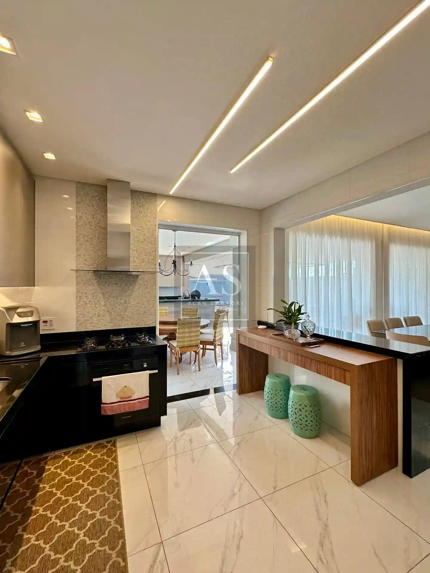 Casa de Condomínio com 4 quartos à venda, 356m² — foto 14 de 40