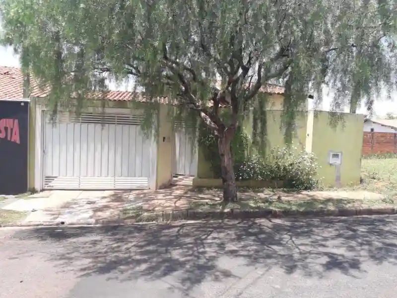Casa com 2 quartos à venda, 200m² — foto 1 de 18
