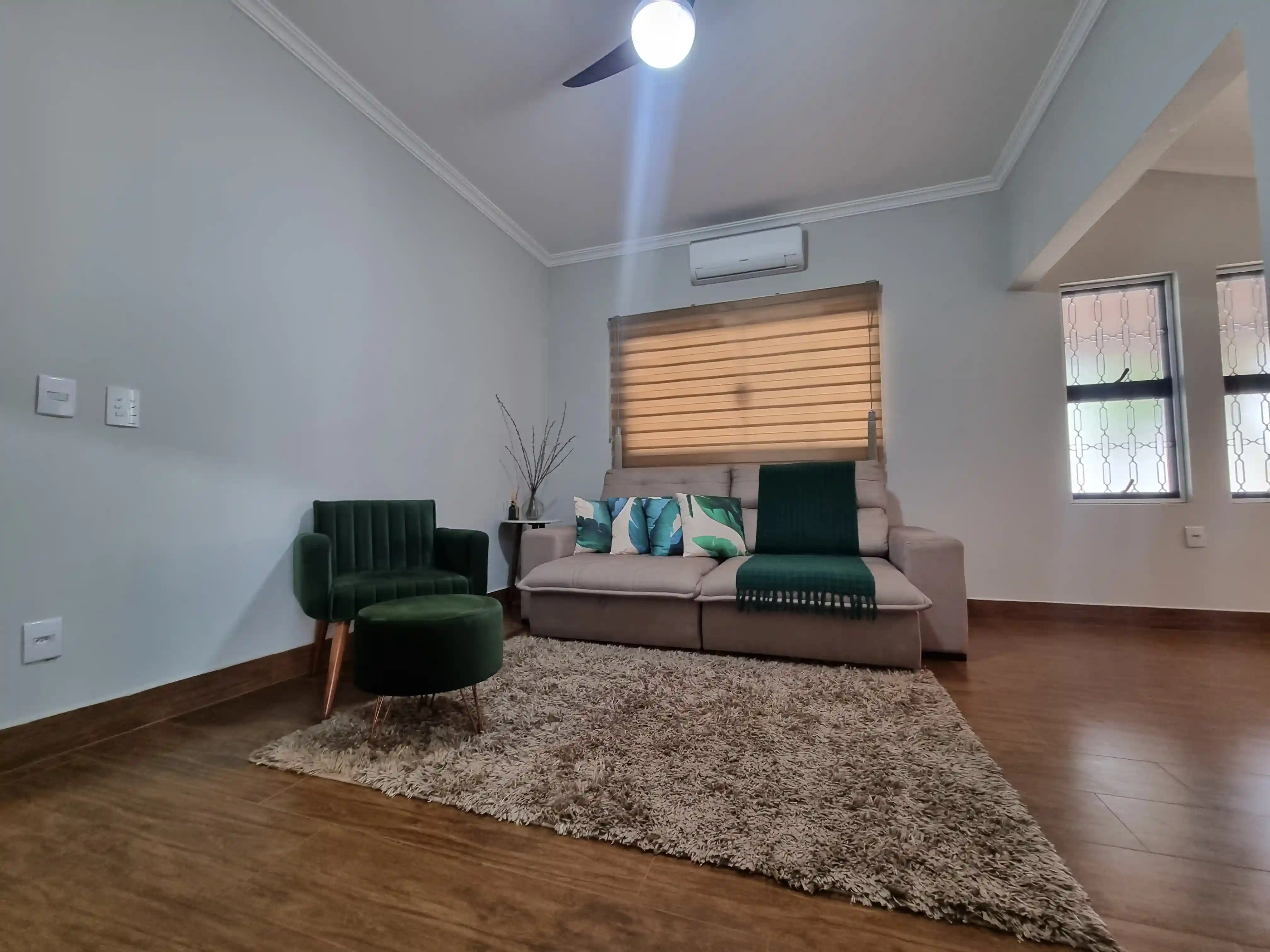 Casa com 3 quartos à venda, 240m² — foto 9 de 21