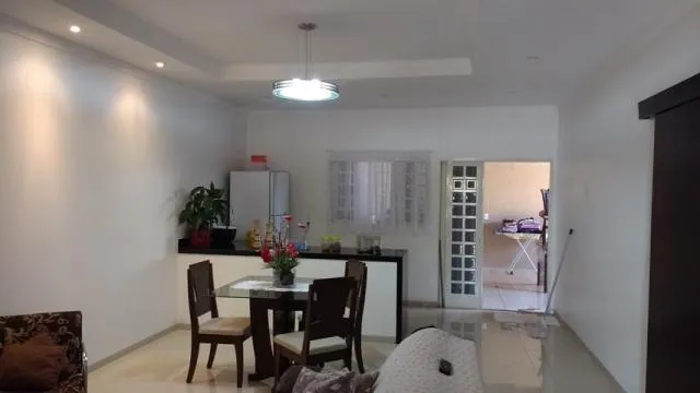 Casa à venda — foto 6 de 6