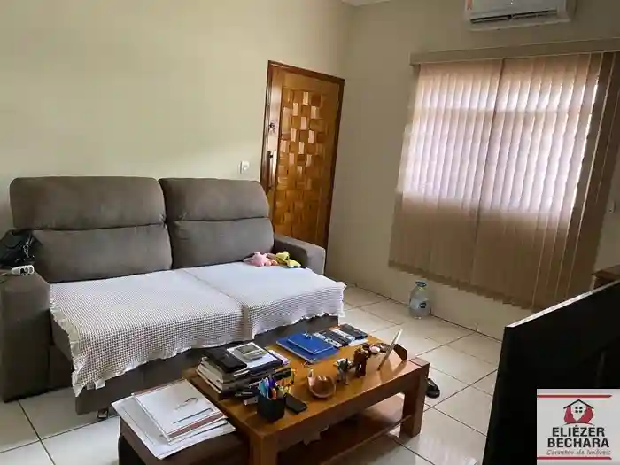 Casa com 3 quartos à venda, 100m² — foto 1 de 8