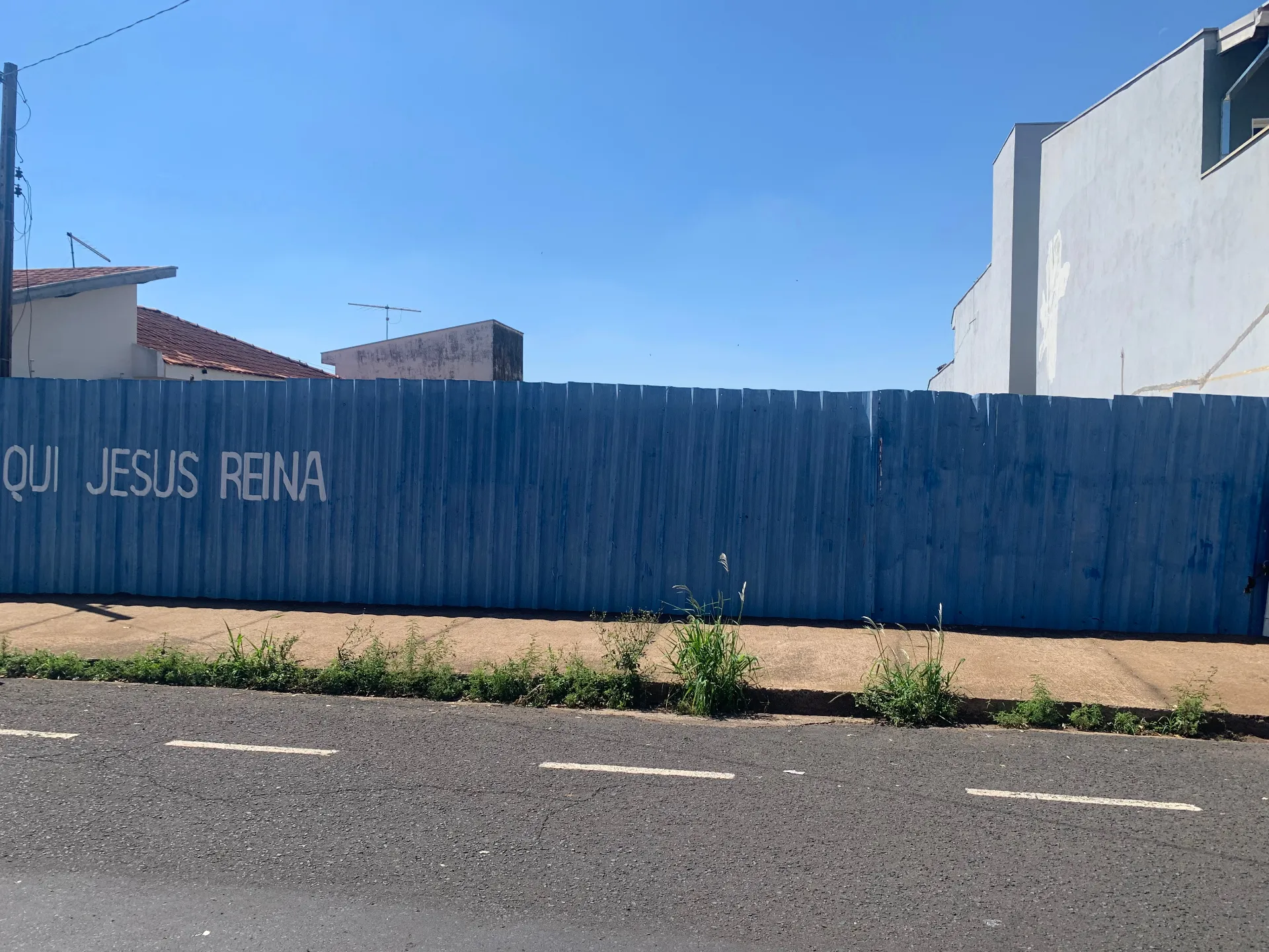 Terreno / Lote / Condomínio à venda, 600m² — foto 2 de 4