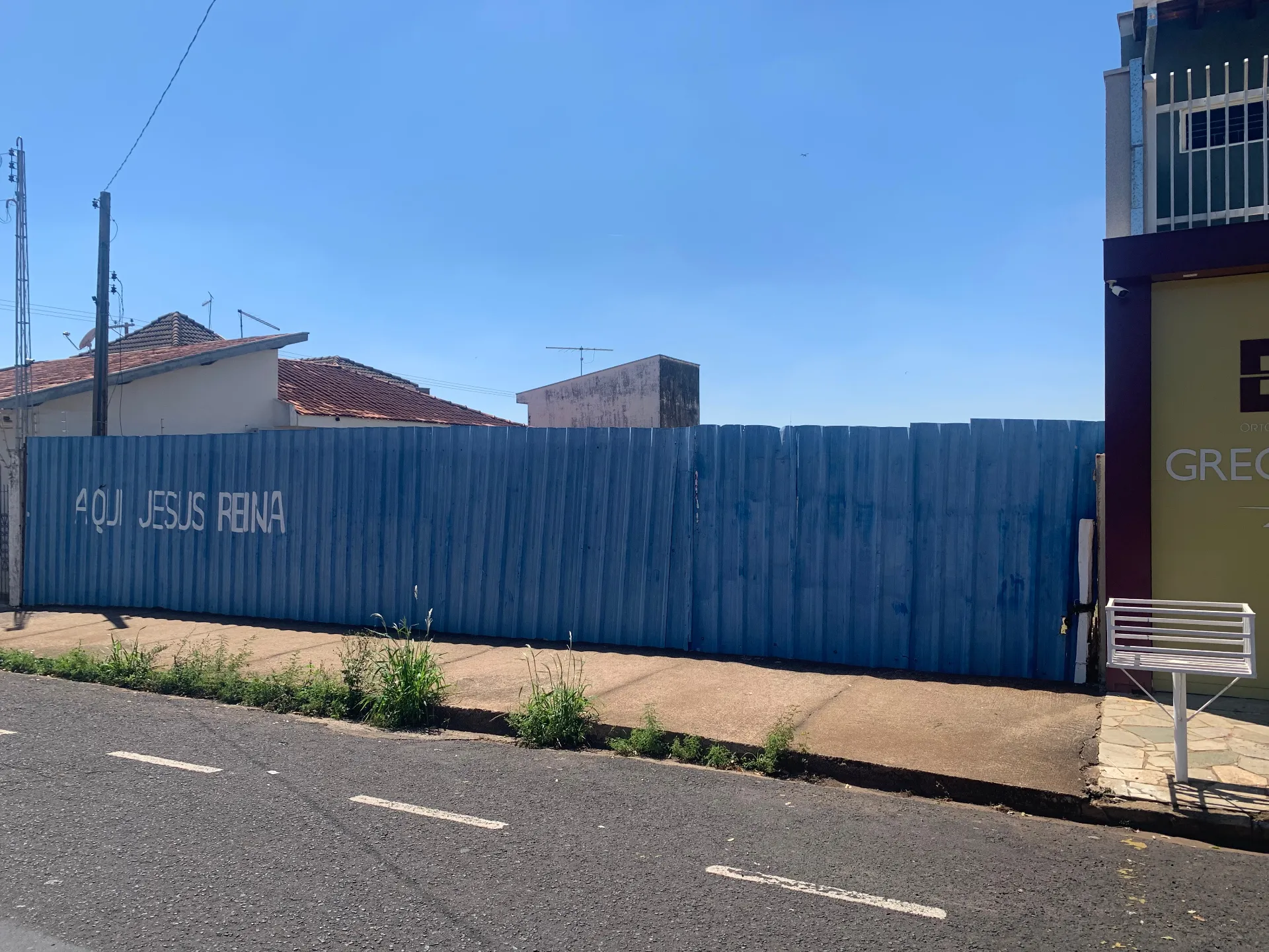 Terreno / Lote / Condomínio à venda, 600m² — foto 3 de 4
