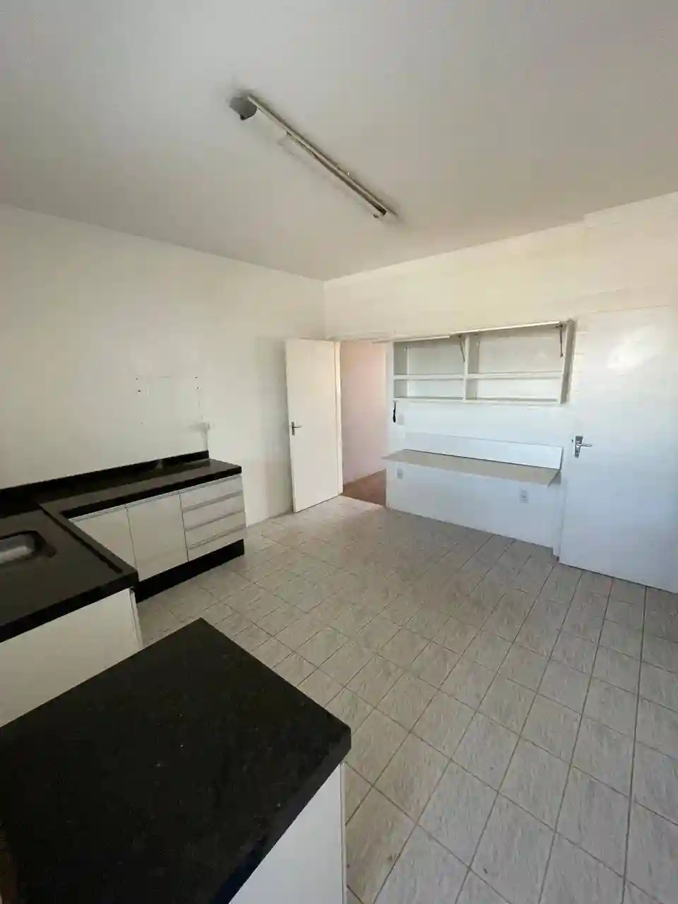 Apartamento com 2 quartos à venda, 85m² — foto 2 de 16
