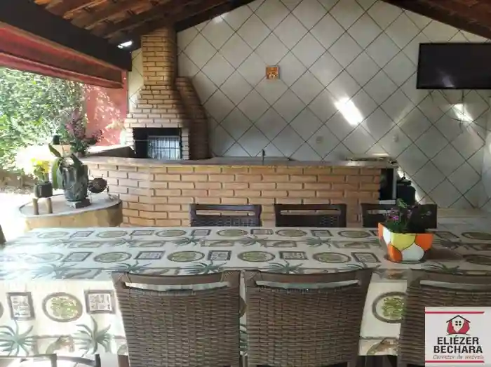 Fazenda / Sítio / Chácara com 3 quartos à venda, 1300m² — foto 7 de 12
