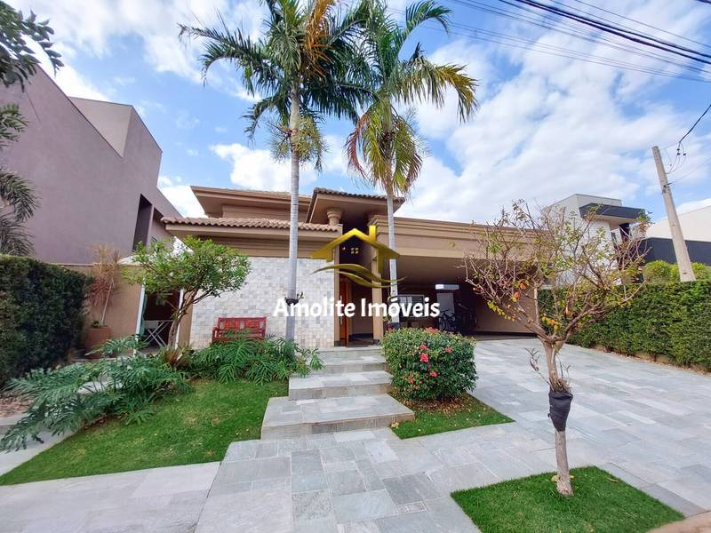 Casa de Condomínio com 3 quartos à venda, 270m² — foto 1 de 37