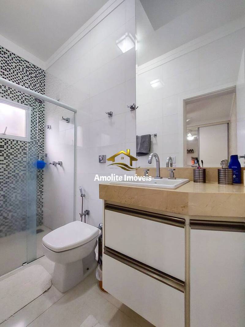 Casa de Condomínio com 3 quartos à venda, 270m² — foto 13 de 37
