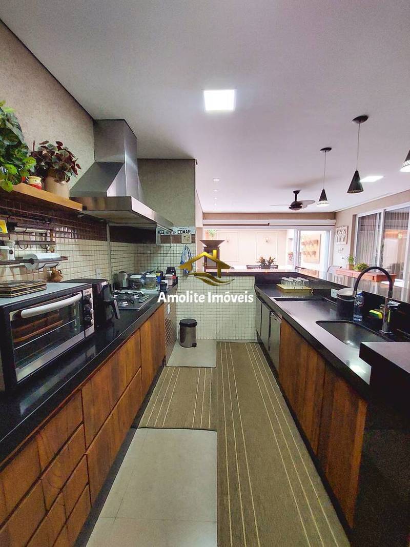 Casa de Condomínio com 3 quartos à venda, 270m² — foto 19 de 37