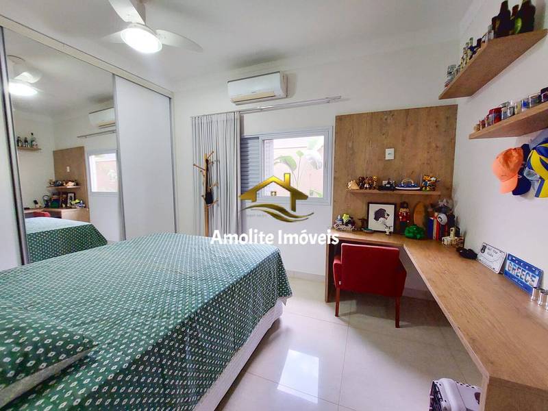 Casa de Condomínio com 3 quartos à venda, 270m² — foto 11 de 37