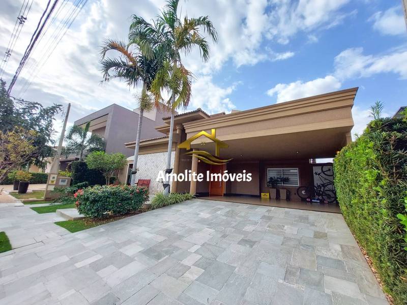 Casa de Condomínio com 3 quartos à venda, 270m² — foto 3 de 37