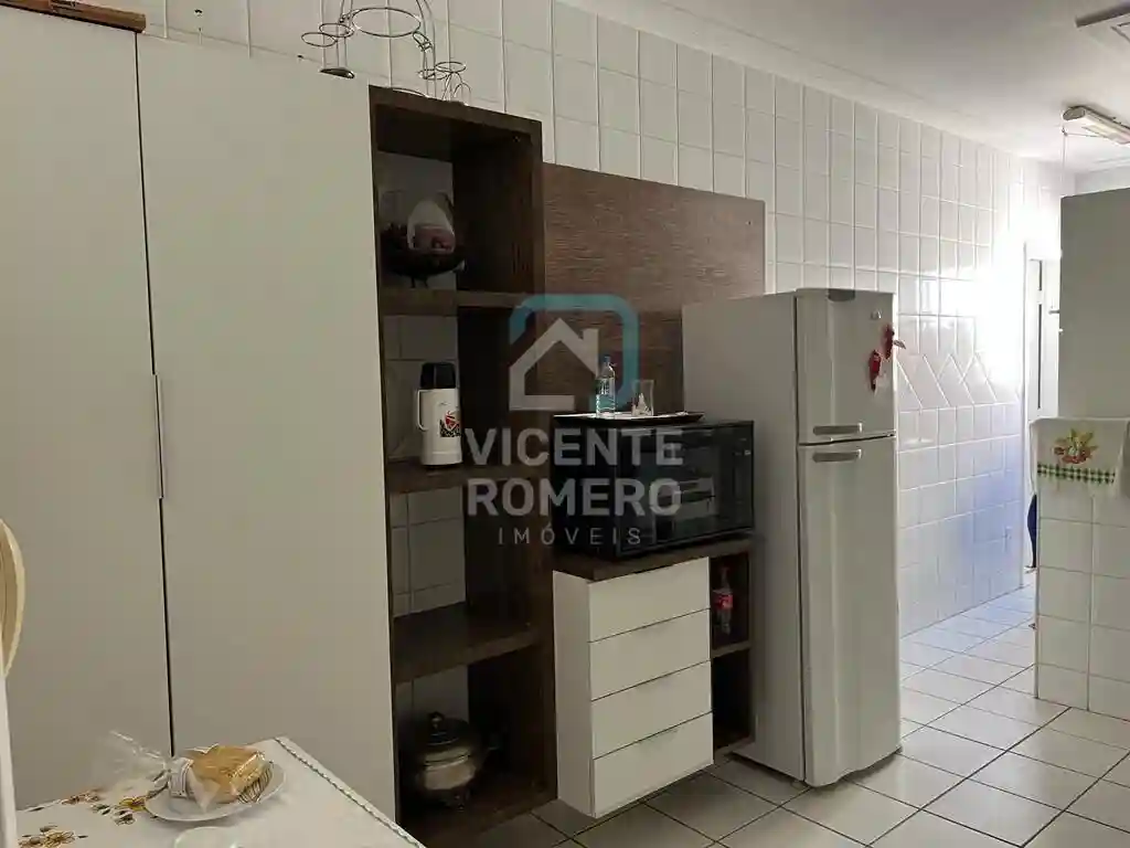 Apartamento com 3 quartos para aluguel, 95m² — foto 7 de 10
