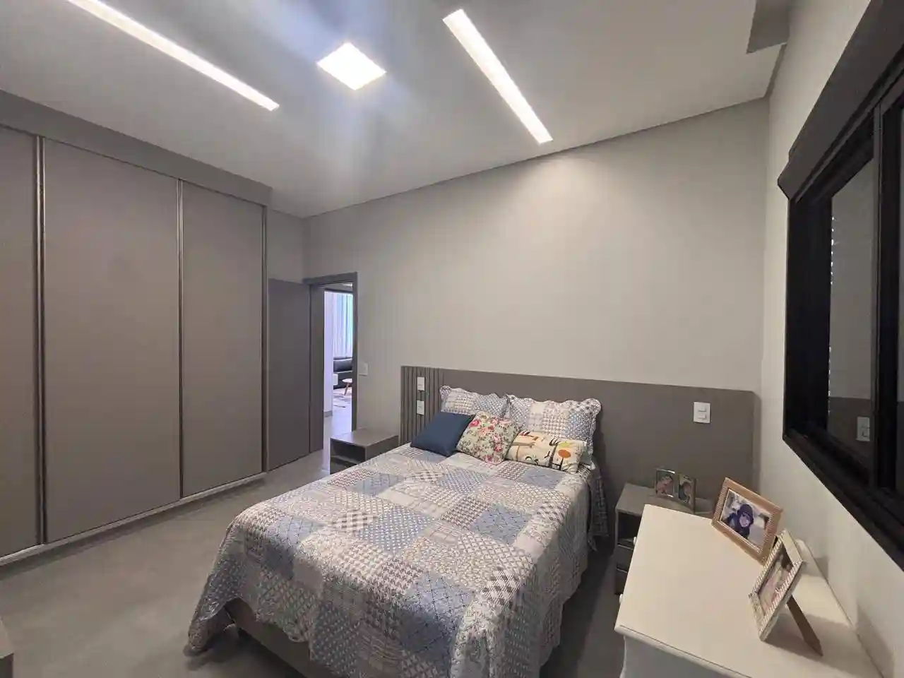 Casa de Condomínio com 3 quartos à venda, 220m² — foto 15 de 60