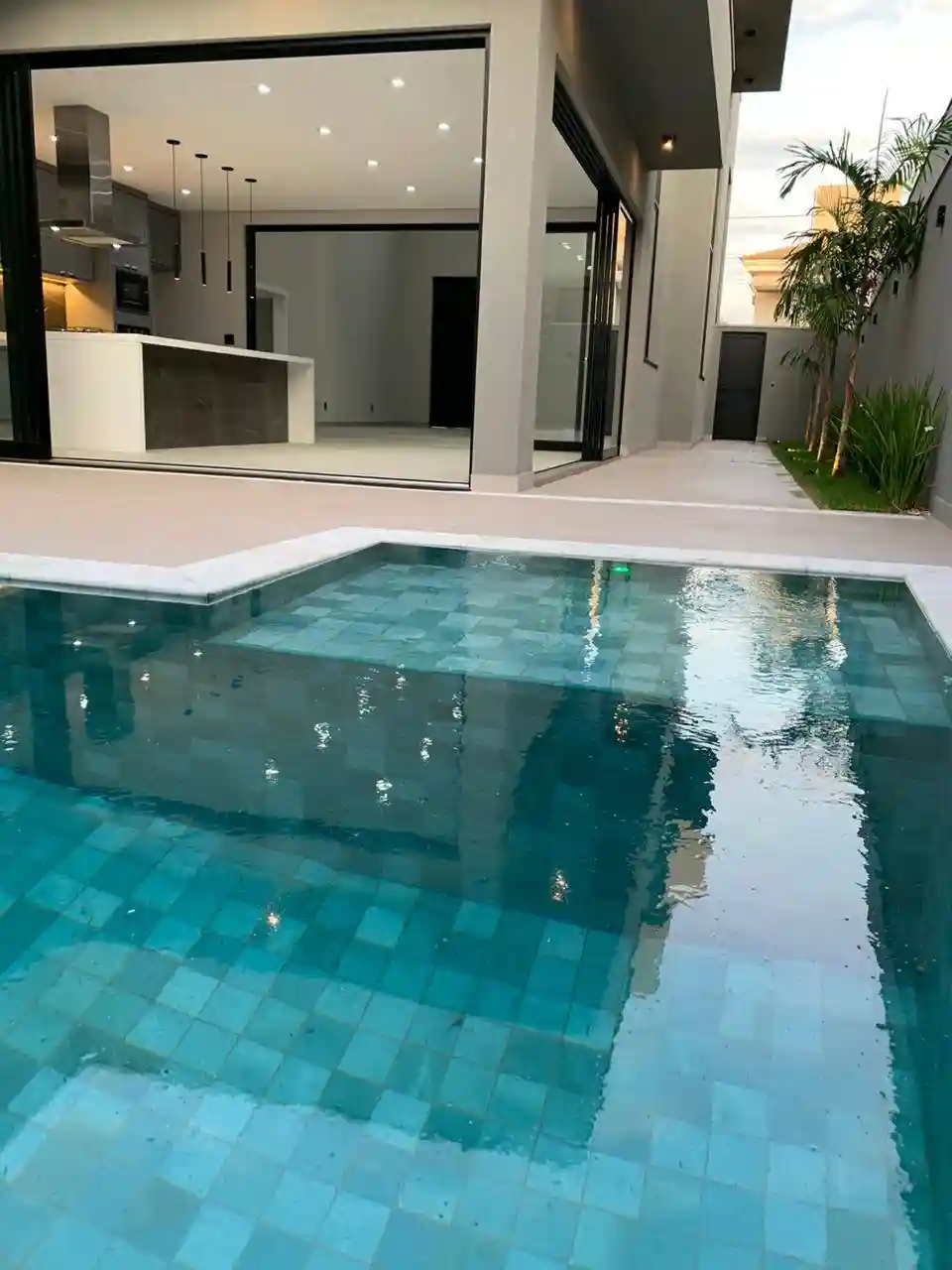 Casa de Condomínio com 3 quartos à venda, 245m² — foto 5 de 10