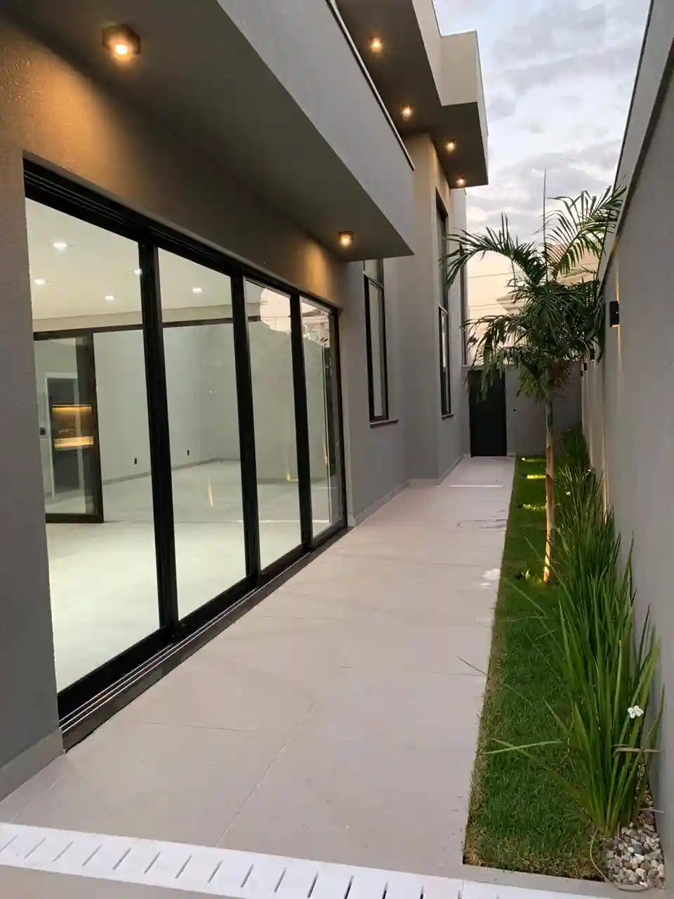 Casa de Condomínio com 3 quartos à venda, 245m² — foto 6 de 10
