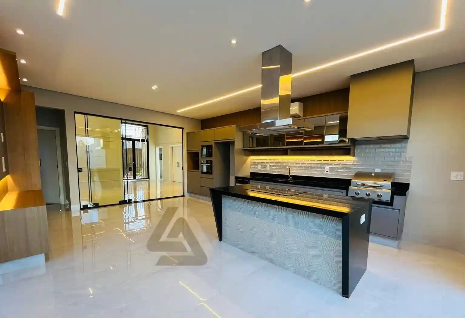 Casa de Condomínio com 3 quartos à venda, 221m² — foto 8 de 16
