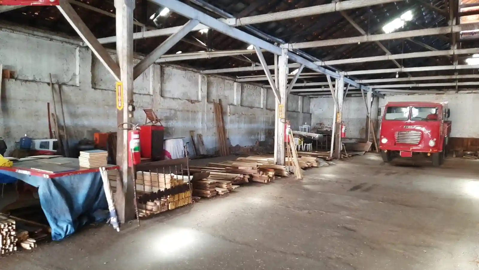 Galpão / Depósito / Armazém  para aluguel, 964m² — foto 9 de 9