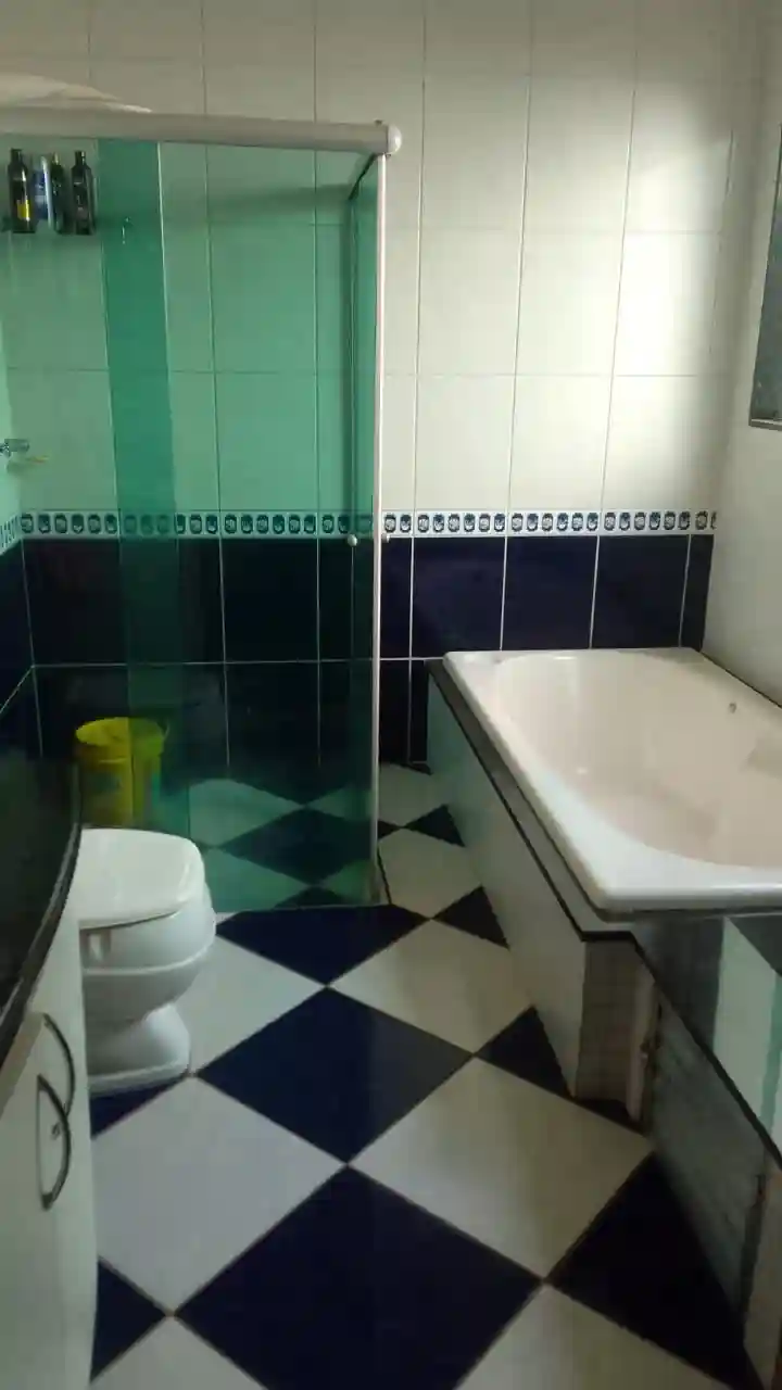 Casa com 3 quartos à venda, 256m² — foto 6 de 22