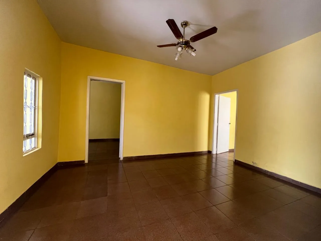 Casa com 3 quartos à venda, 288m² — foto 3 de 15