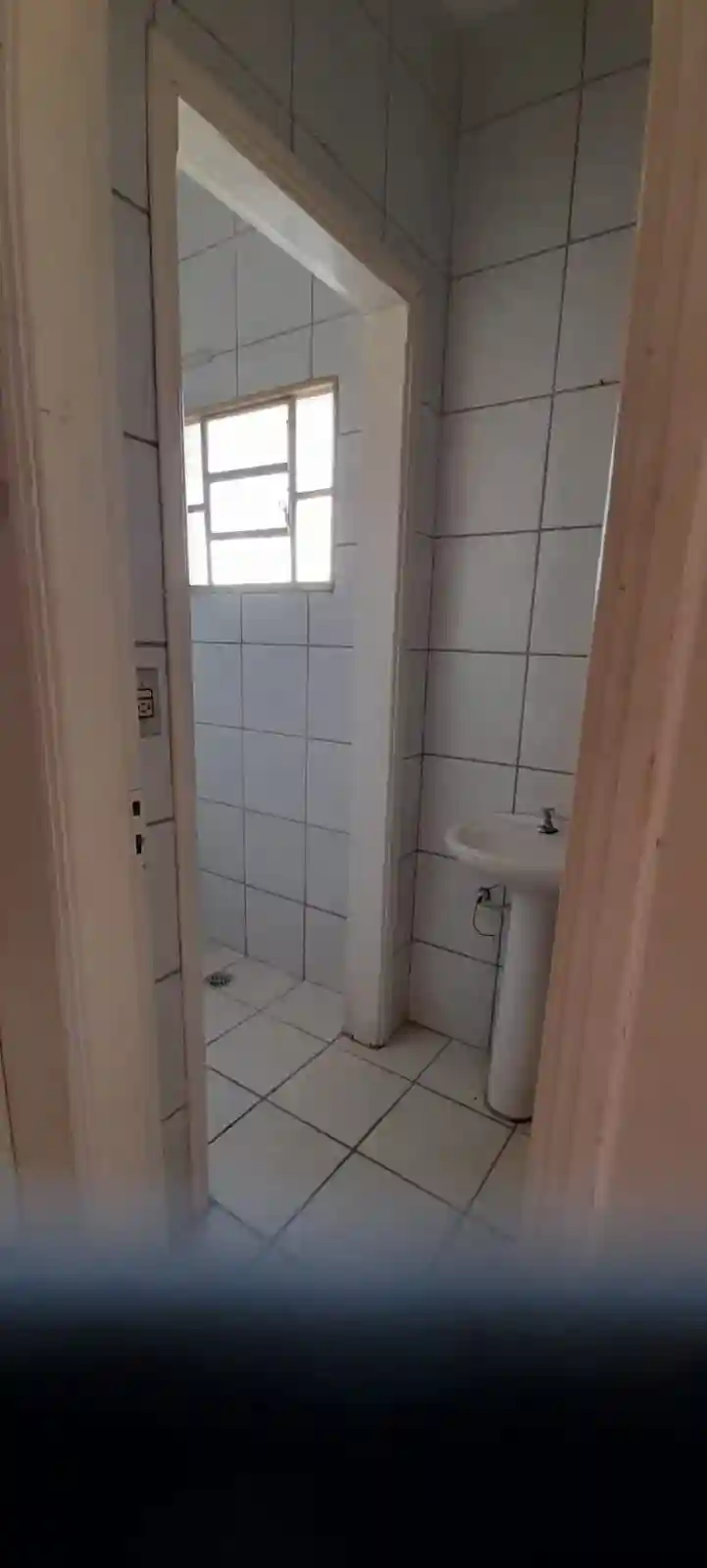 Conjunto Comercial / Sala com 1 quarto para aluguel, 45m² — foto 1 de 2