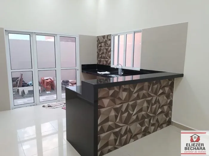 Casa à venda — foto 4 de 8