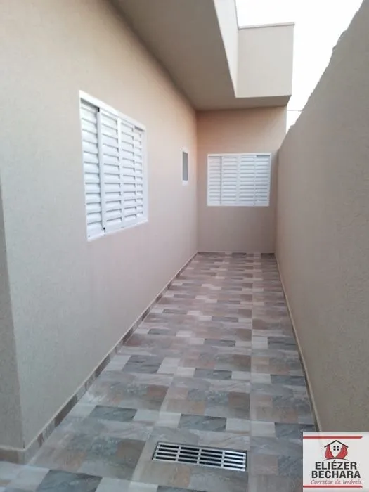 Casa à venda — foto 5 de 8