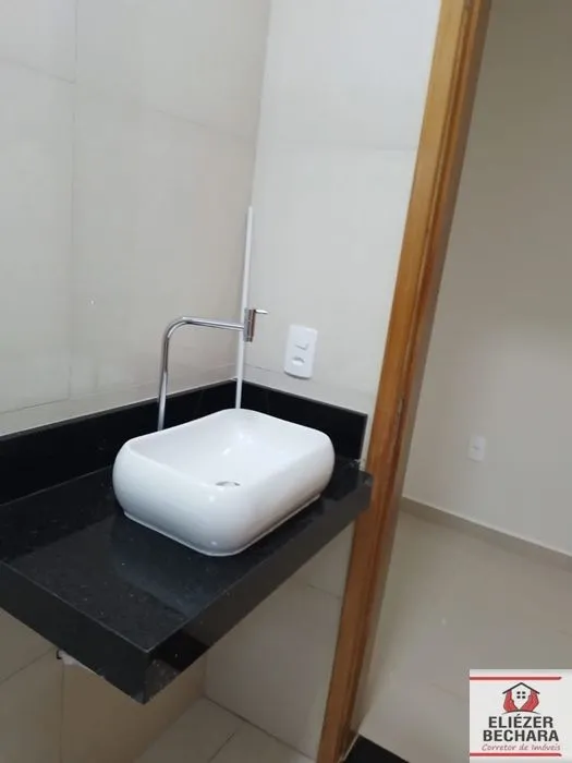 Casa à venda — foto 6 de 8