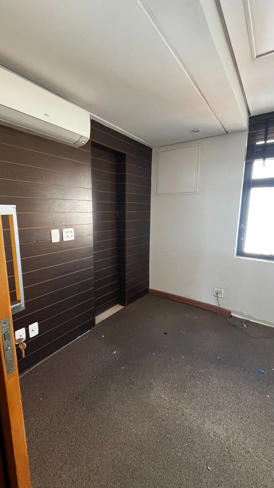 Conjunto Comercial / Sala à venda, 105m² — foto 3 de 17