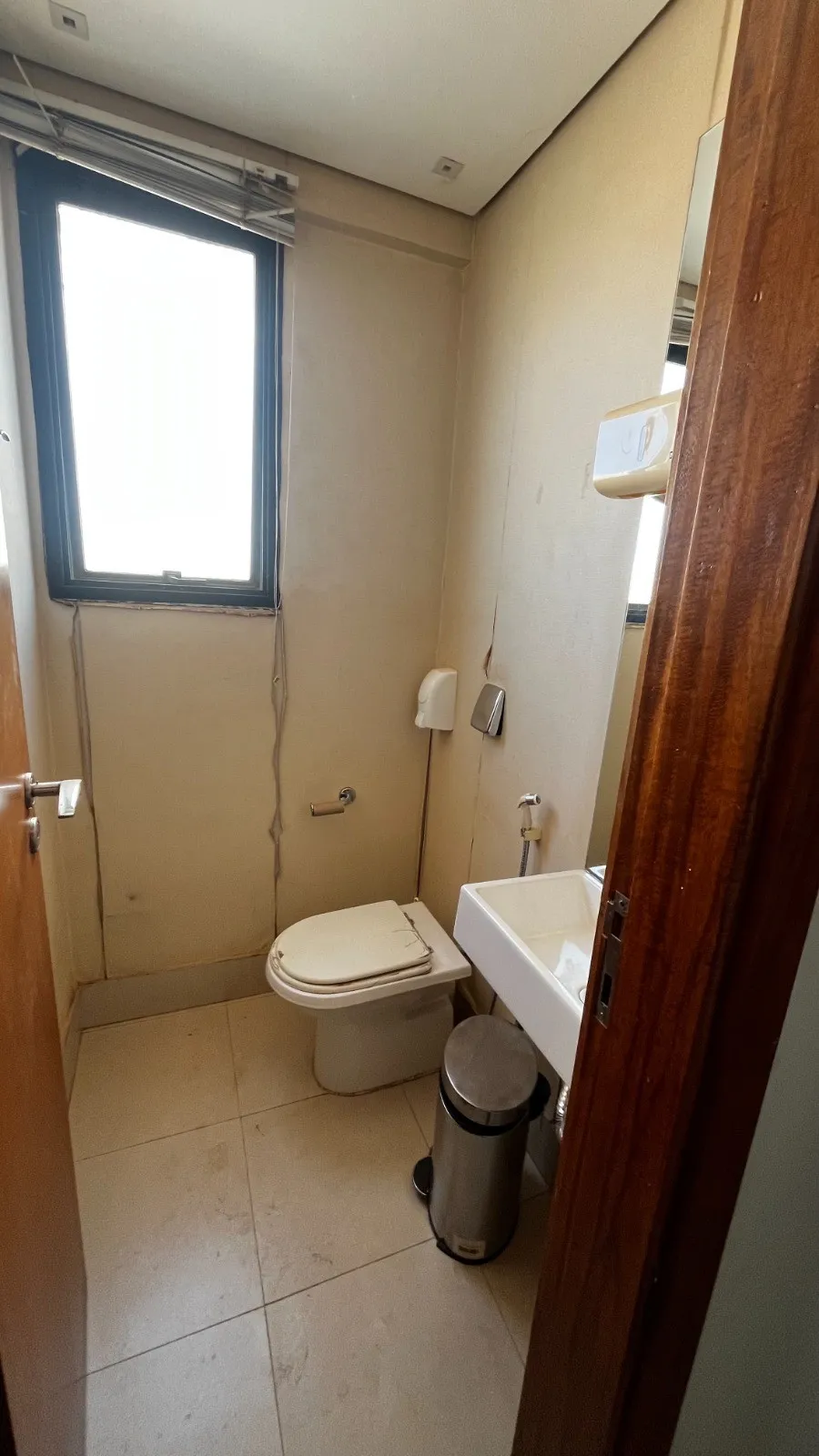 Conjunto Comercial / Sala à venda, 105m² — foto 9 de 17