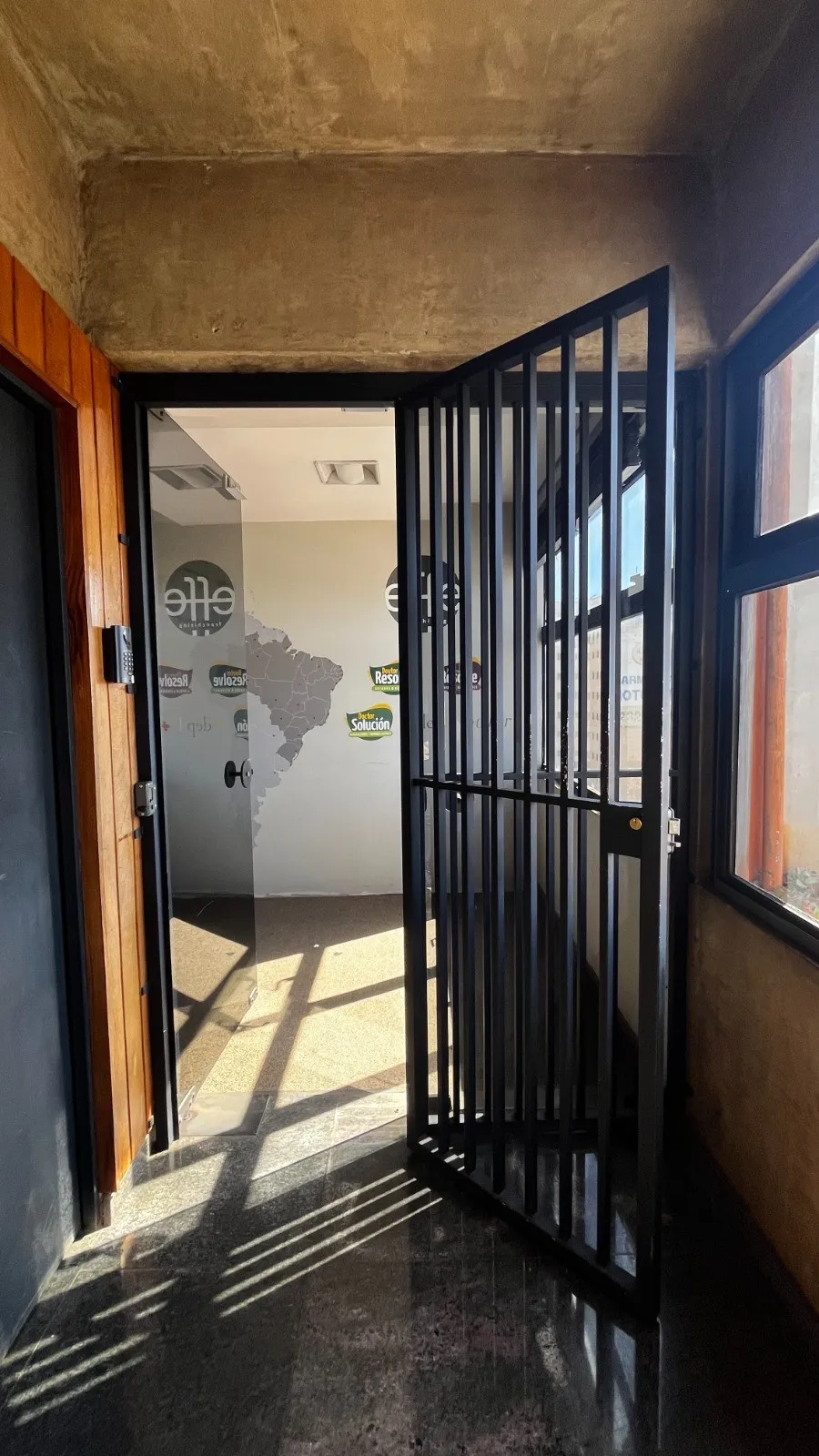 Conjunto Comercial / Sala à venda, 105m² — foto 14 de 17
