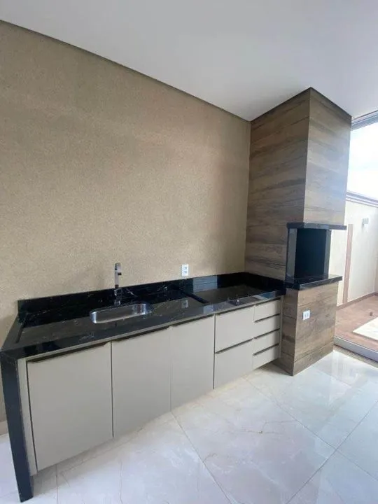 Casa de Condomínio para aluguel — foto 2 de 8