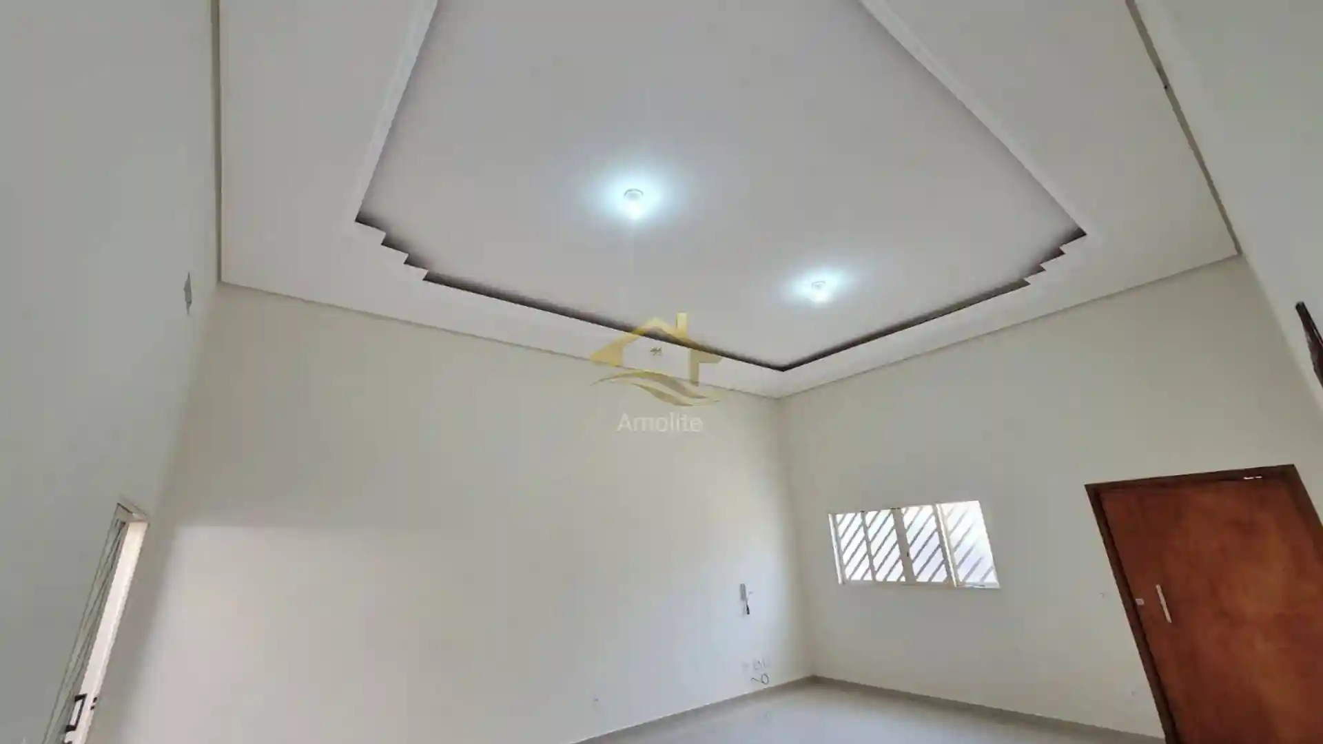 Casa com 3 quartos à venda, 145m² — foto 2 de 26