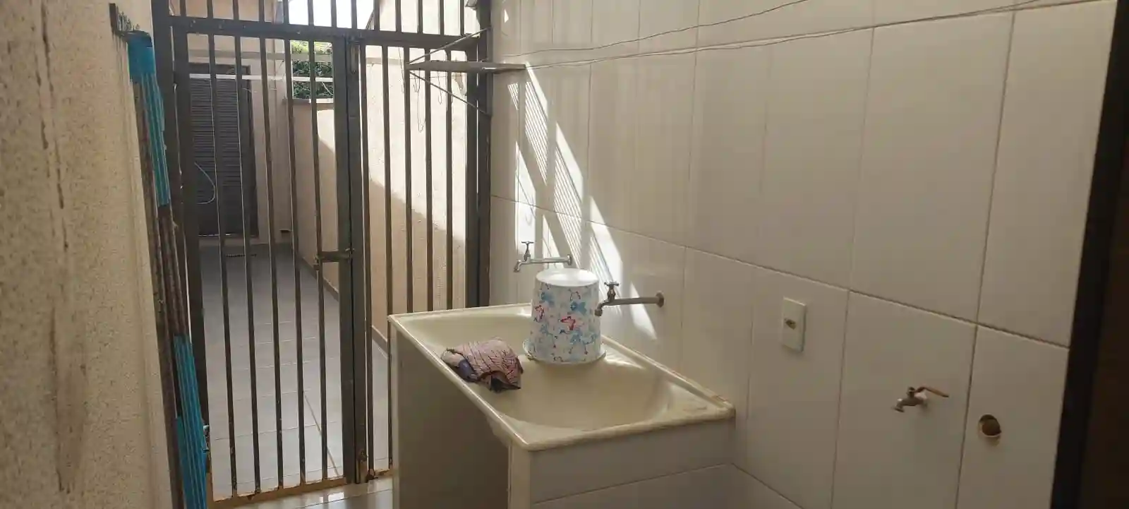 Casa com 3 quartos à venda, 253m² — foto 24 de 27