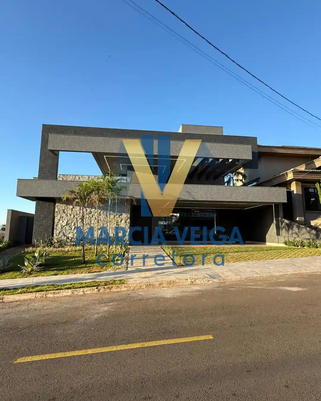 Casa de Condomínio  à venda, 720m² — foto 2 de 23