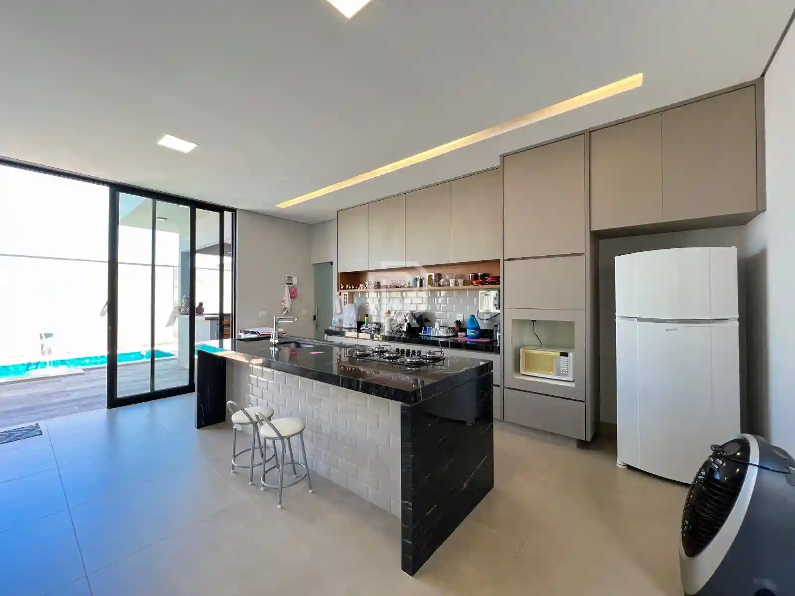 Casa de Condomínio com 3 quartos à venda, 210m² — foto 21 de 30