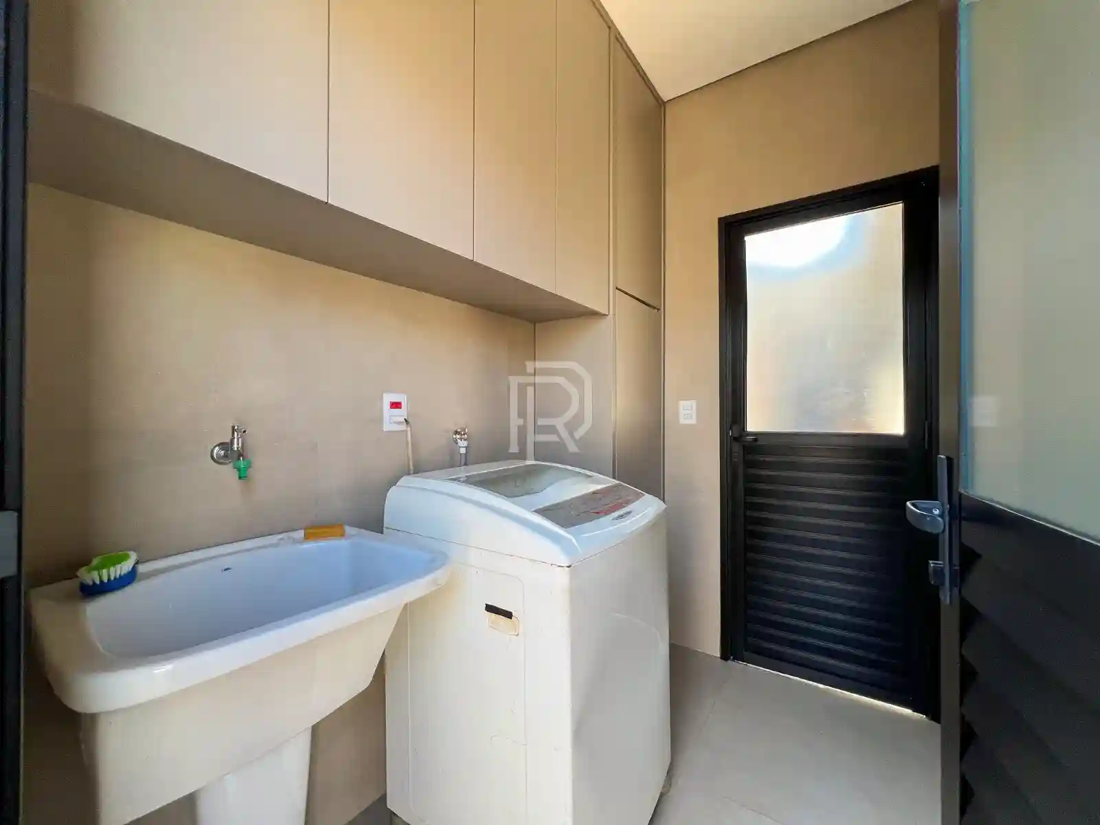 Casa de Condomínio com 3 quartos à venda, 210m² — foto 29 de 30