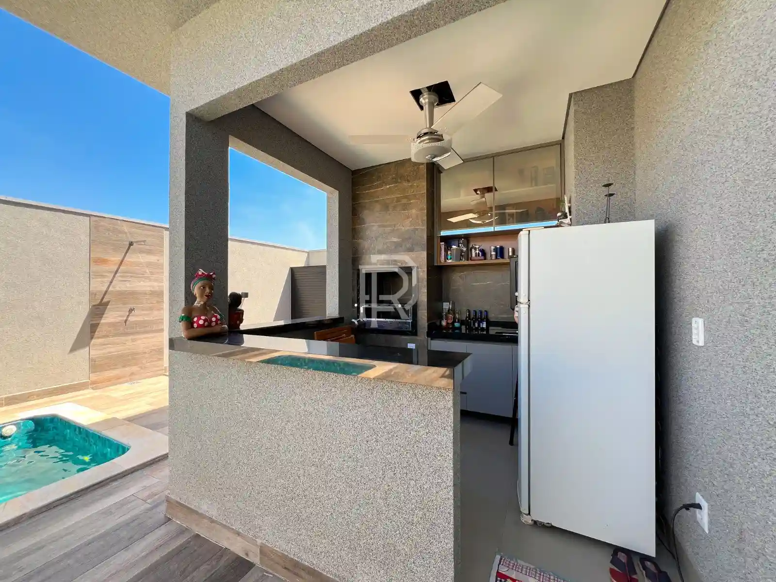 Casa de Condomínio com 3 quartos à venda, 210m² — foto 28 de 30