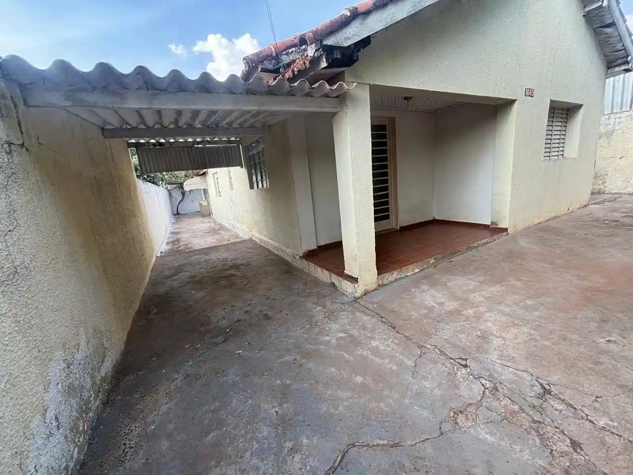 Casa com 4 quartos à venda, 242m² — foto 3 de 10
