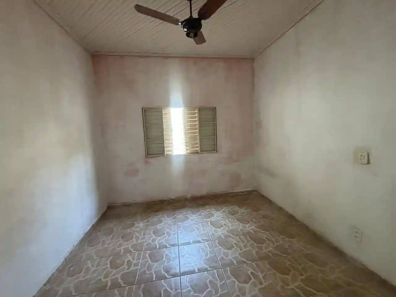 Casa com 4 quartos à venda, 242m² — foto 9 de 10