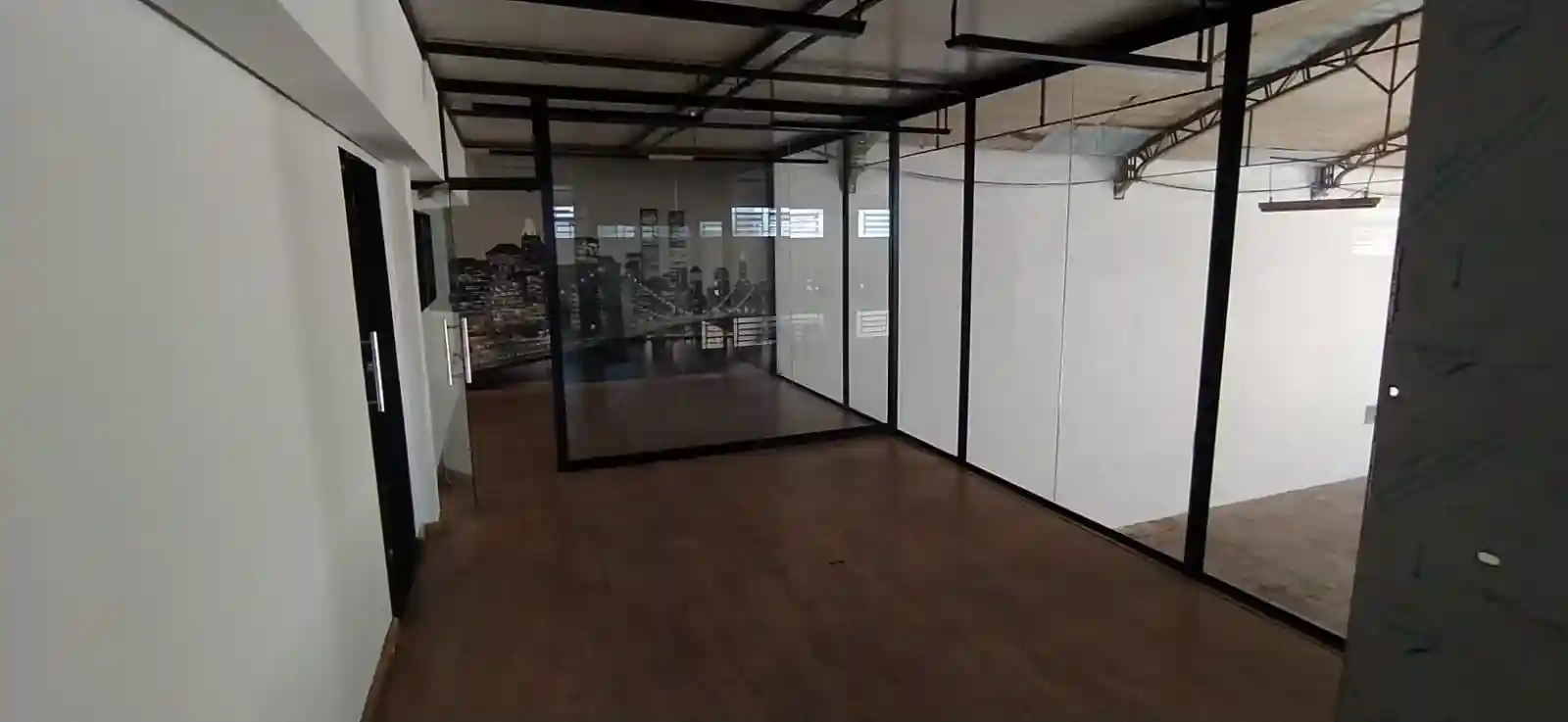 Galpão / Depósito / Armazém  à venda, 1050m² — foto 5 de 28