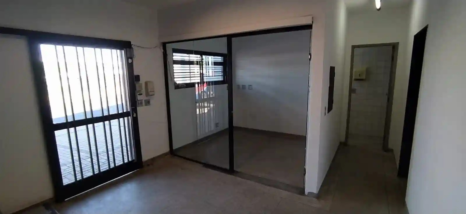 Galpão / Depósito / Armazém  à venda, 1050m² — foto 14 de 28