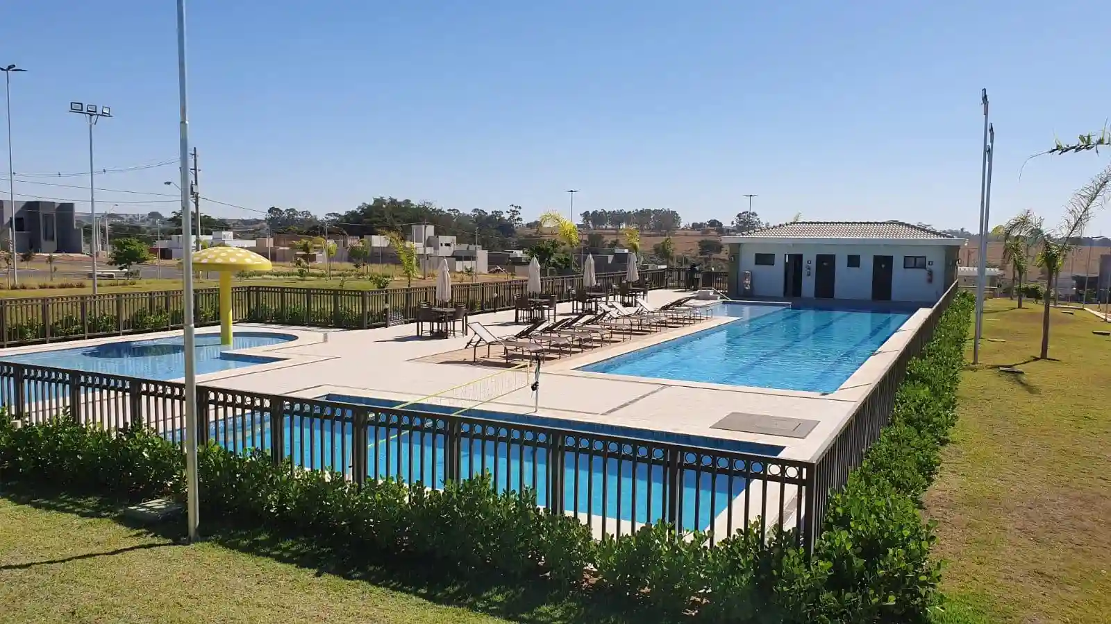 Terreno / Lote / Condomínio  à venda, 253m² — foto 10 de 14