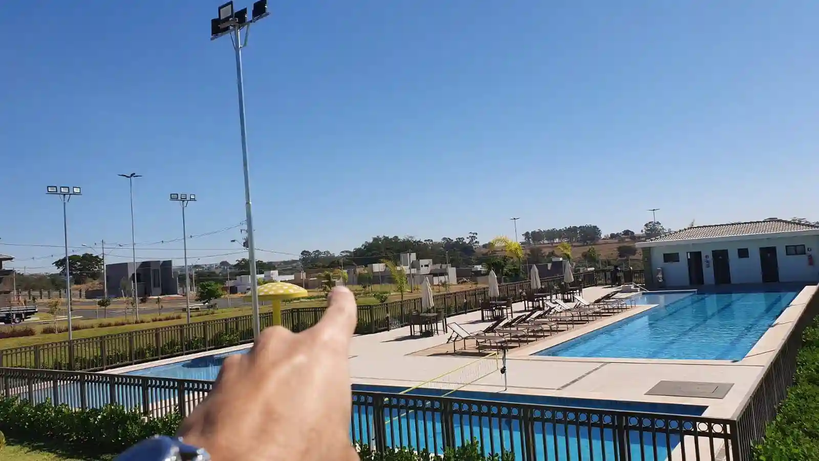 Terreno / Lote / Condomínio  à venda, 253m² — foto 13 de 14