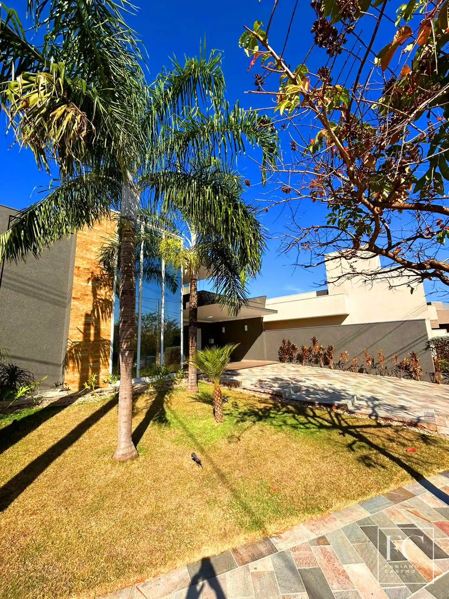 Casa de Condomínio com 3 quartos à venda, 206m² — foto 3 de 20