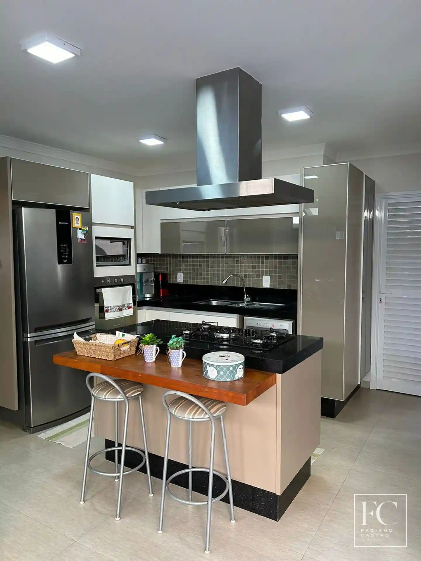 Casa de Condomínio com 3 quartos à venda, 206m² — foto 11 de 20
