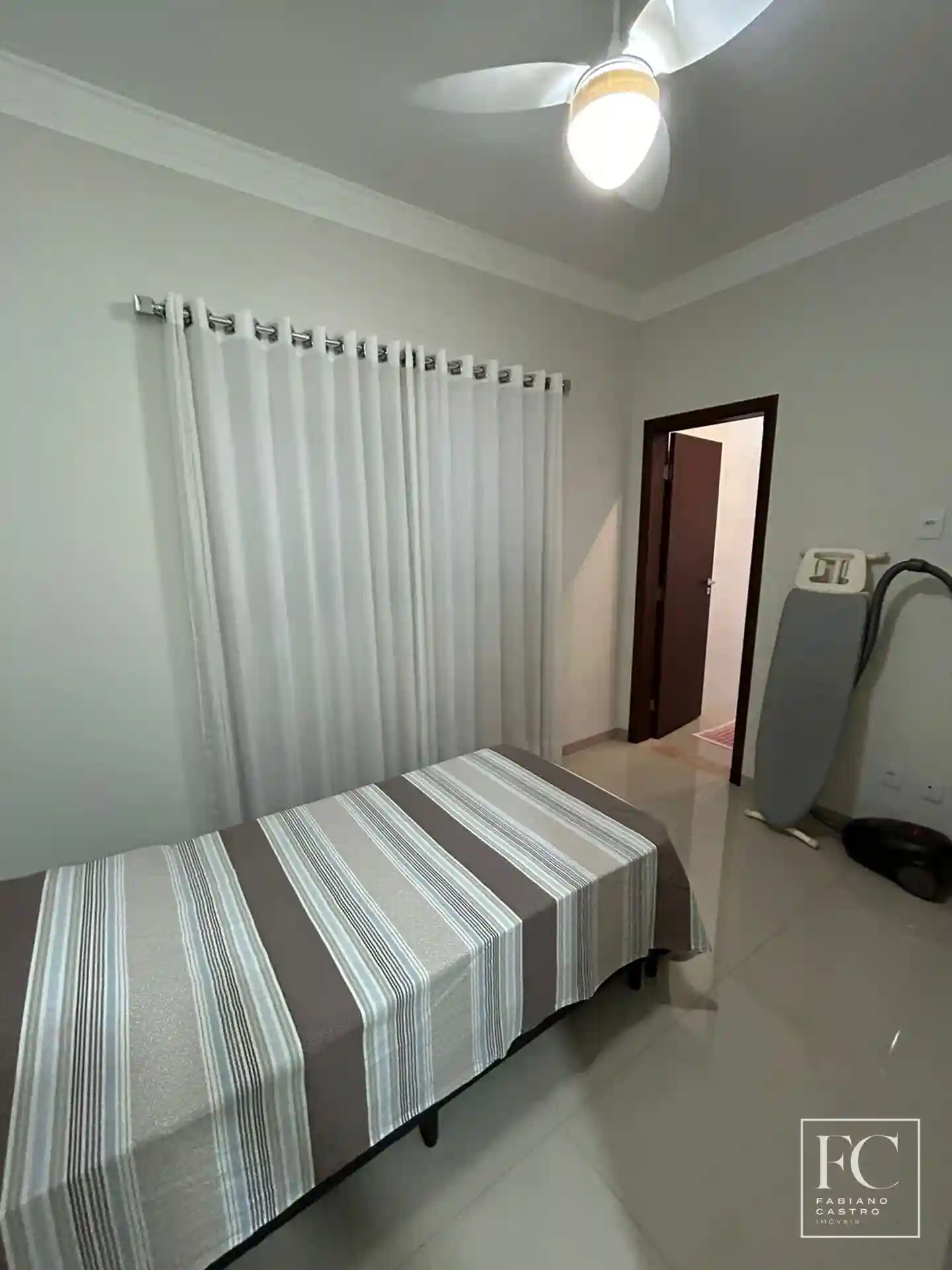 Casa de Condomínio com 3 quartos à venda, 206m² — foto 16 de 20