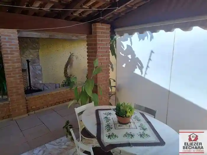 Casa com 3 quartos à venda, 150m² — foto 25 de 53