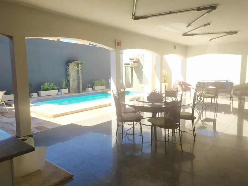 Casa à venda — foto 3 de 5